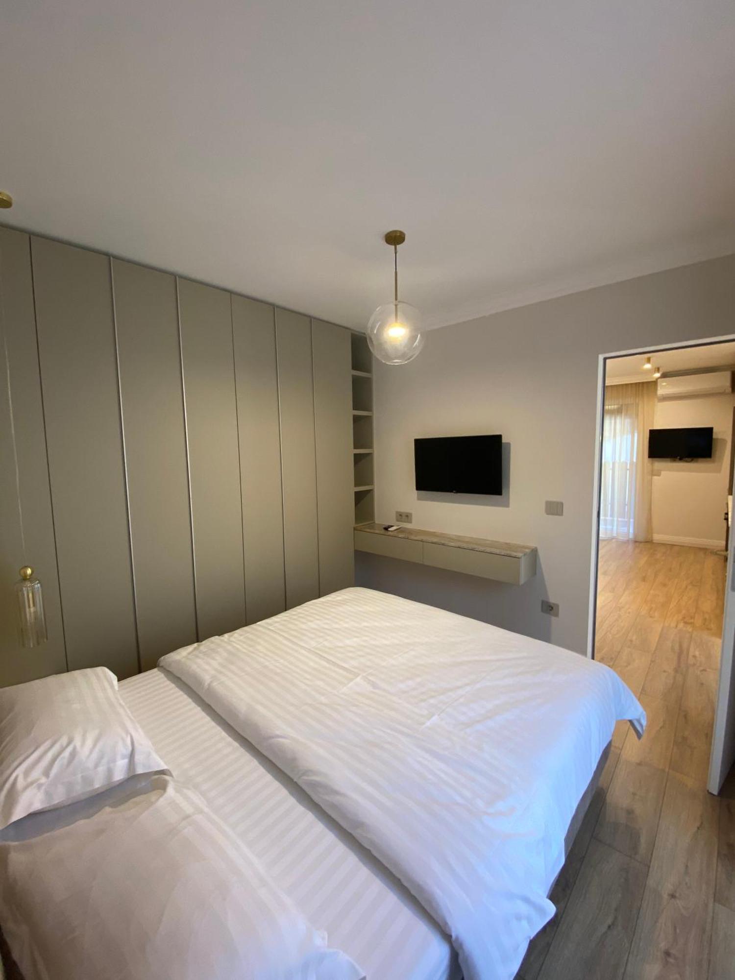 Opera Apartments Cluj-Napoca Exteriör bild
